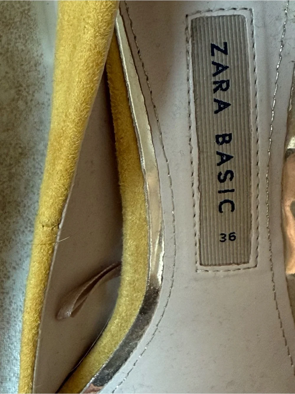 ZARA Size 36 yellow suede heel with gold detail
